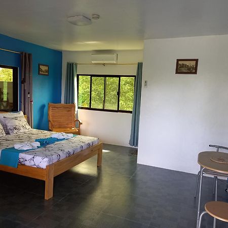 Happy Bear Moalboal Budget Rooms Екстер'єр фото