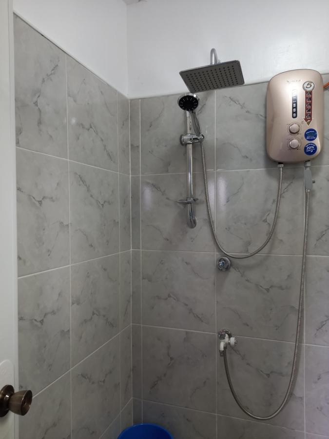 Happy Bear Moalboal Budget Rooms Екстер'єр фото