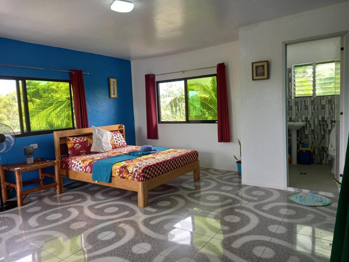Happy Bear Moalboal Budget Rooms Екстер'єр фото